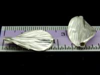 KJ-025 Thai karen hill tribe handmade silver 2 hannered twist leaf bead