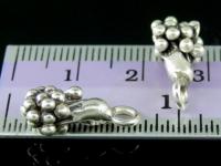 4KH-018 Thai karen hill tribe handmade silver 3 wild grape charm