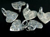 8KH-006 Thai karen hill tribe handmade silver 5 black&white hammered heart disc charm