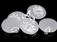 7Kh-089 Thai karen hill tribe silver 4 medium printed lotus charm