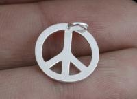 7KH-085 Thai karen hill tribe hanamade silver 2 matt peace sign charm 14.0 mm