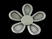 4KH-049 Thai karen hill tribe handmade silver 1 large wild flower charm