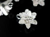 3KH-016 Thai karen hill tribe silver 2 flower wild charm