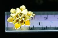 KG-402 Thai karen hill tribe silver 1 gold vermeil flower wild charm