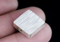 KV-052 Thai karen hill tribe handmade silver 1 line hammered scratch cylinder square shaped bead