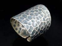 8KH-012 Thai karen hill silver Black&white long hammered polish ring