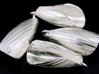 7KH-006 Thai karen hill tribe handmade silver 1 scratch curve petal charm