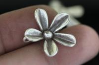5KH-043 thai karen hill tribe silver 1 flower charm