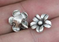 4KH-028 Thai karen hill tribe silver 2 small wild flower charm
