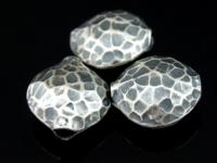 8KH-031 Thai karen hill tribe handmade silver 4 black&white hammered round puffy bead