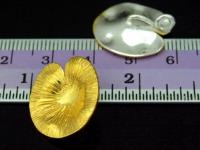 KG-002 24K gold vermeil Karen hill tribe handmade silver 1 lotus leaf charm