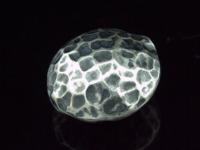 8KH-070 Thai karen hill handmade silver 1 Black&white hammered round puffy bead