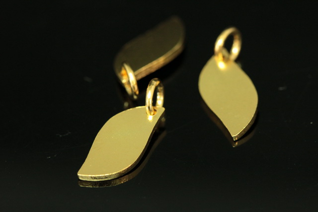 Kg592 thai karen hill tribe handmade silver 4 gold vermeil medium leaf shape charm