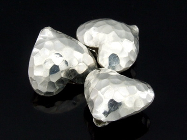 KB-016 Thai karen hill tribe handmade silver 2 hammered puffed heart shape bead