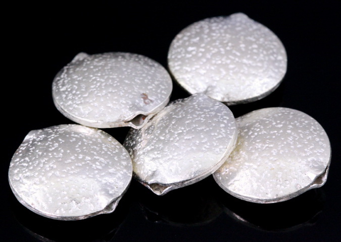 KF-018 Thai karen hill tribe silver 2 hammered round puffy bead