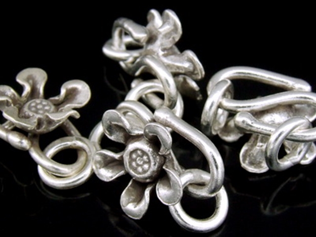 KA-057 Thai karen hill tribe handmade silver 2 wild flower clasp
