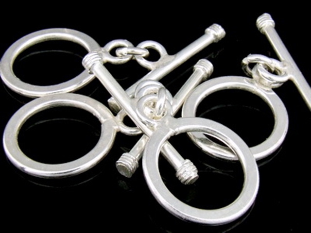 KR-008 Thai karen hill tribe handmade silver 1 flat oval hoop toggle