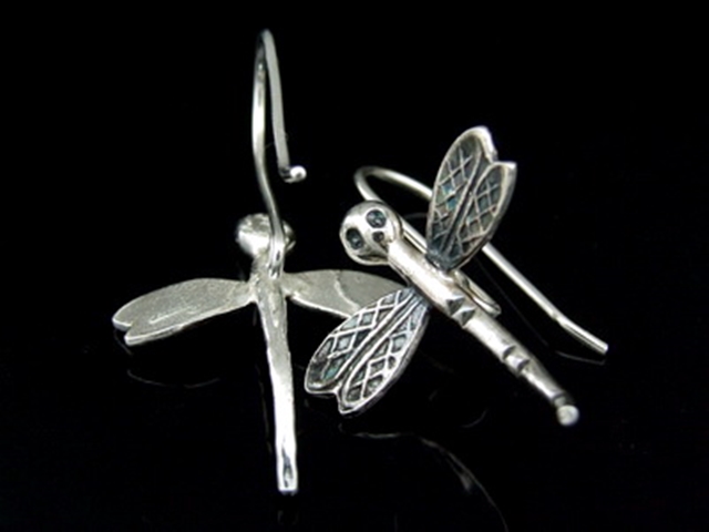 6KH-020 Thai karen hill tribe hanamade silver black & black small pair dragonfly earring 