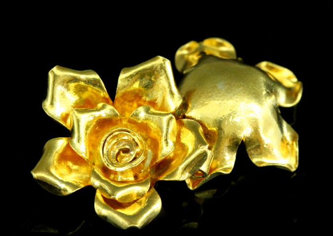 KG-557 Thai karen hill tribes handmade silver 1 gold vermeil large wild rose charm