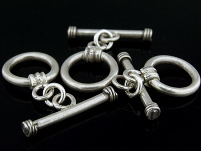 KR-014 Thai karen hill tribe handmade silver 2 plain round toggle