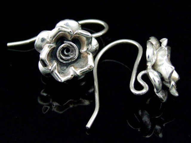 6KH-018 Thai karen hill tribe hanamade silver black & black pair rose flower earring 