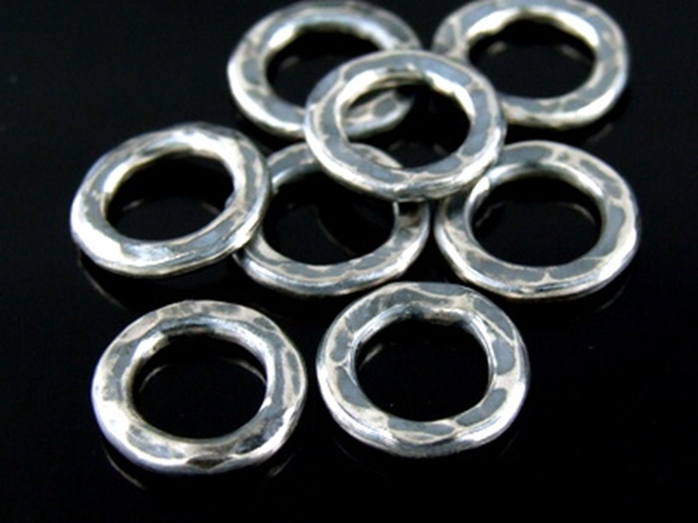 8KH-003 Thai karen hill tribe handmade silver 8 black&white hammered round hoop